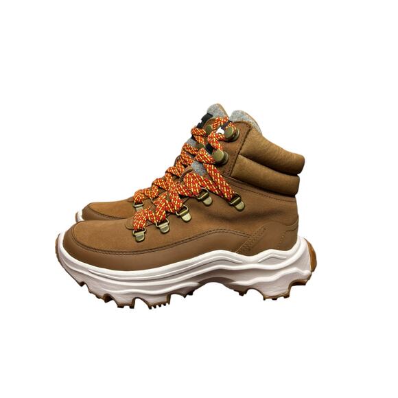 Sorel Kinetic Breakthru Conquest Waterproof Velvet Tan Gum Women’s size 6 - Picture 1 of 8